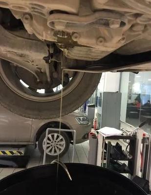 一汽大眾邁騰變速箱油多久更換?